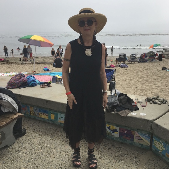 WELCOME TO MY CURATED CLOSET - Picture 2 of 3